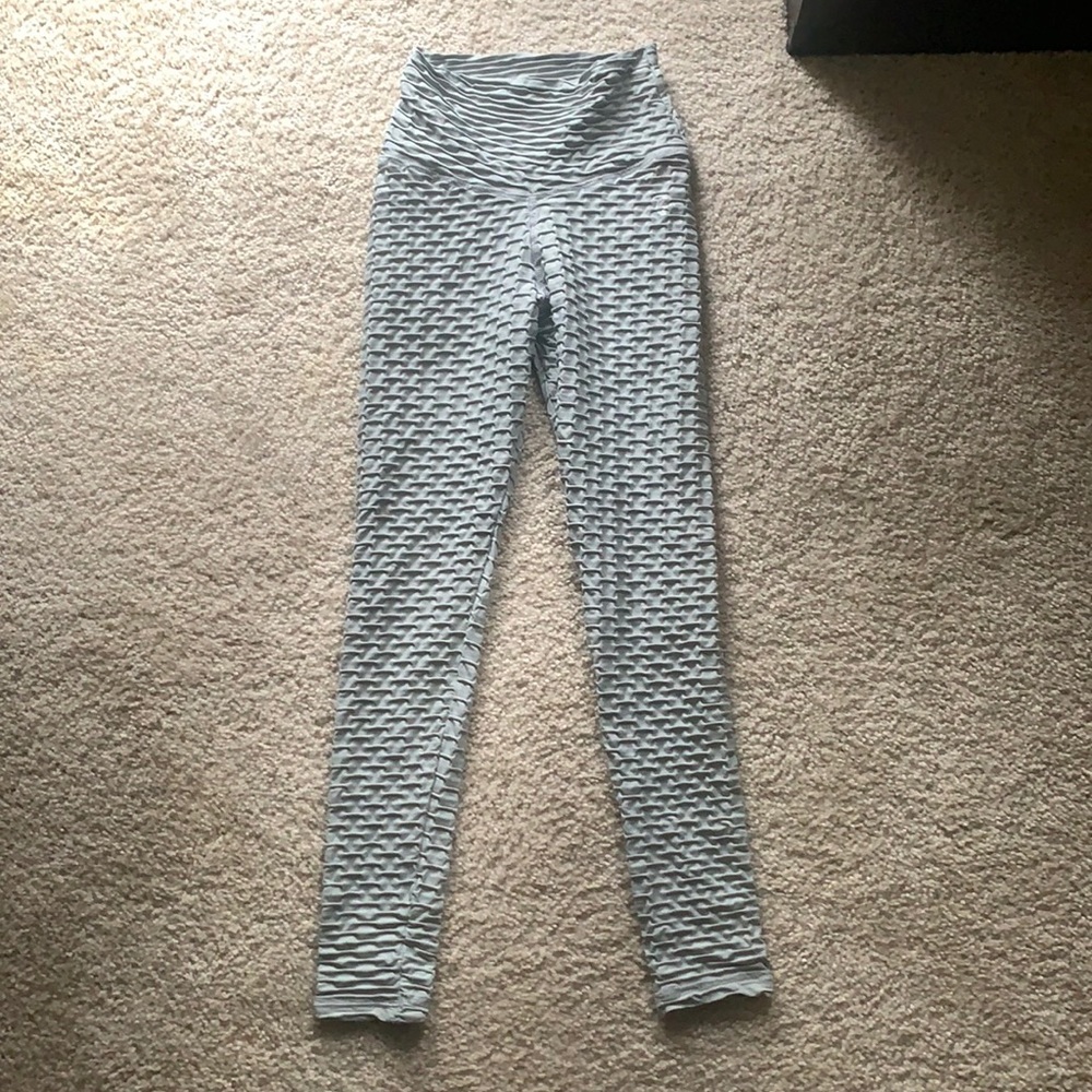 Abs2b Fitness Gray Scrunch Leggings